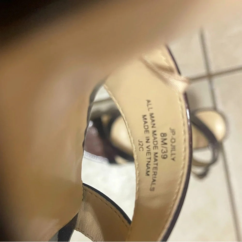 💛JESSICA SIMSON DARK BROWN PATENT WEDGES SIZE (8M) Wore it Once - Picture 9 of 9